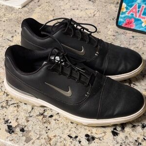 Nike Men's Black Golf Shoes size 11 Reg